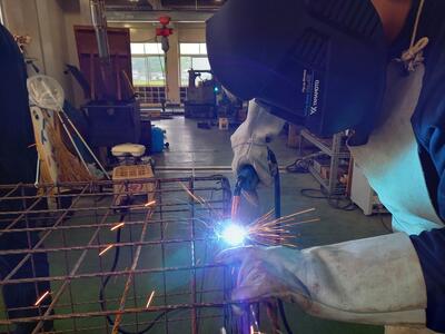 両手が使えます