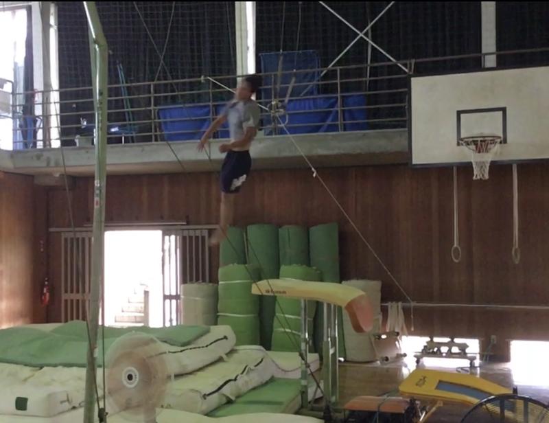 跳馬伸身カサマツ跳びの練習②