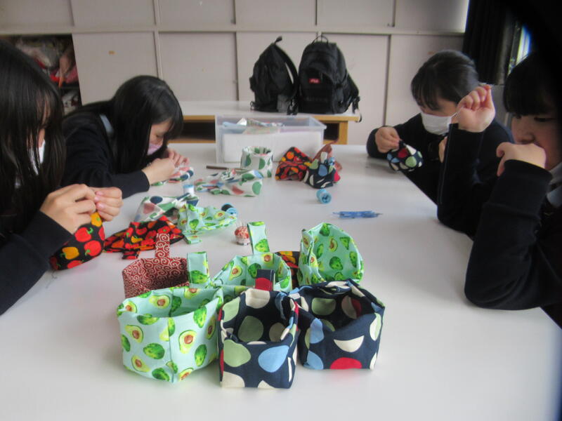 是非　お買い求めください。販売日は、11月５日午後１時より　お待ちしております。