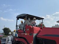 舗装実習の様子