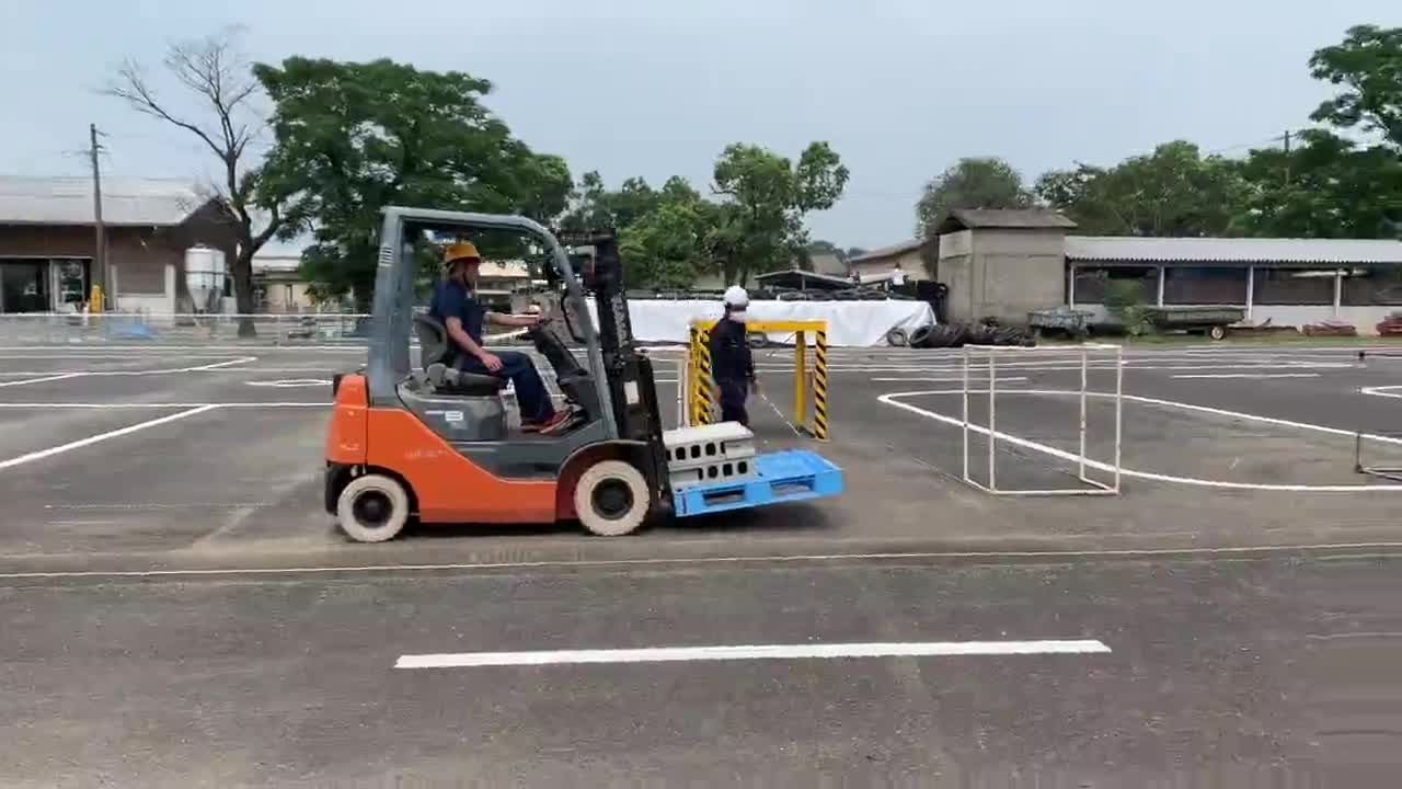 フォークリフト講習①