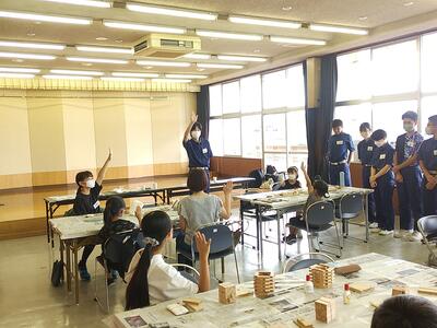 開会式での生徒代表あいさつ