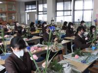 家庭科棟２階保育室にて