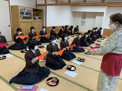 「ふくさ」をさばいてます