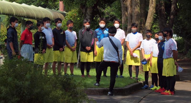 朝のミーティング