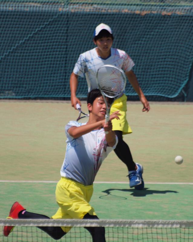 ３回戦で熊本西高校の第１ペアと戦う翔陽ペア