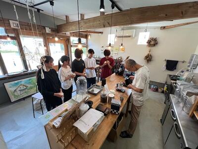 試飲を重ねて焙煎具合を決めました