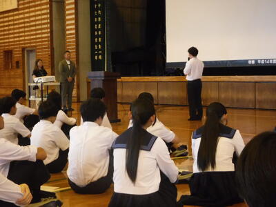 お礼の言葉ならびに決意の言葉、２組松田くん