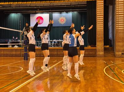 応援団に向かって「よっしゃー！」