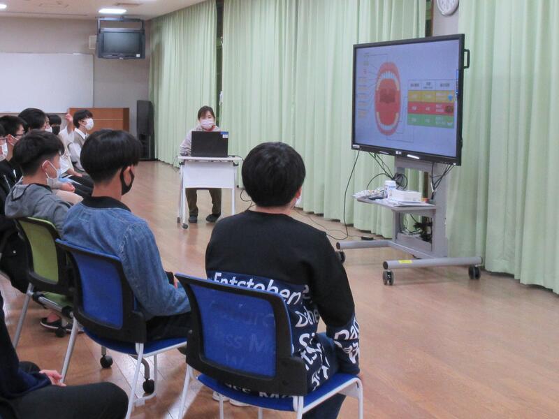 スライドで学習している様子