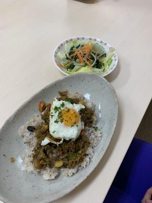 玄米雑穀ごはんのキーマ豆カレー