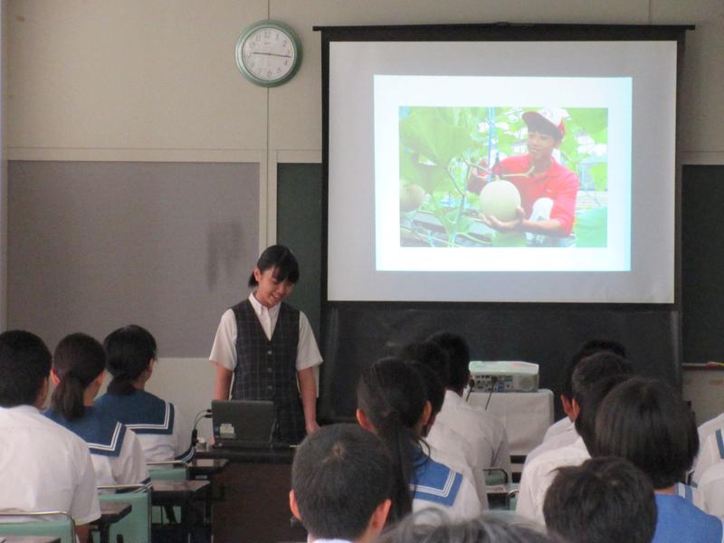 生徒会長の普通科２年野口さんの説明です。