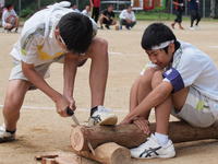 丸太切りリレー