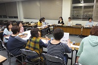 編集会議の様子