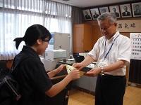 本校、校長室にて